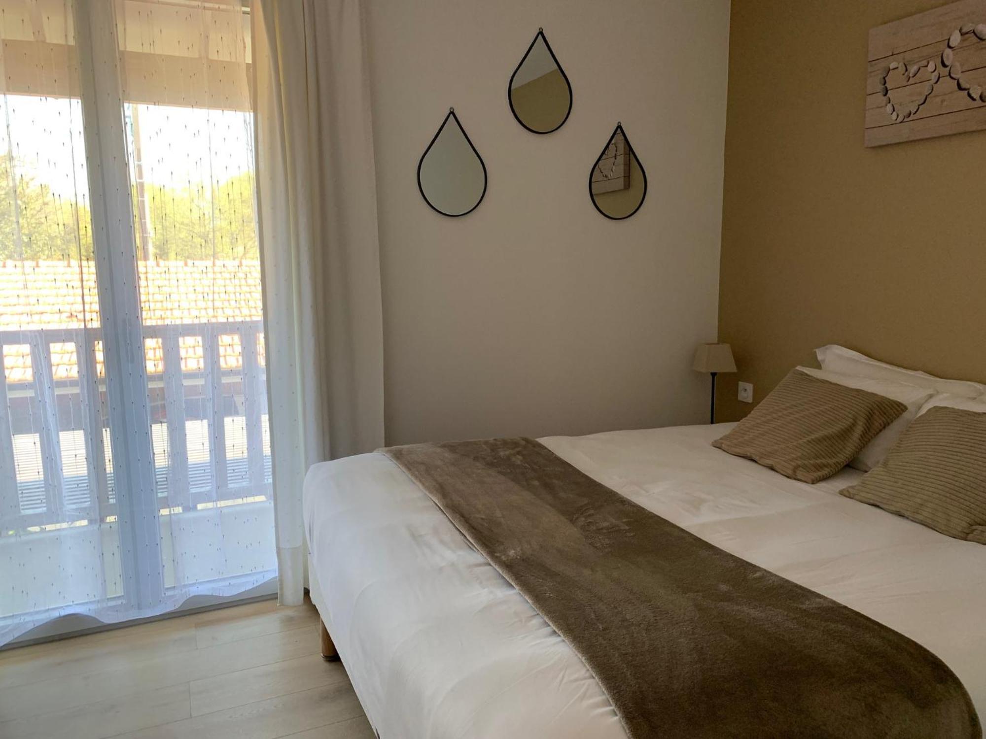 Logis Hotels - Hotel Et Restaurant L'Oceana Lanton Buitenkant foto
